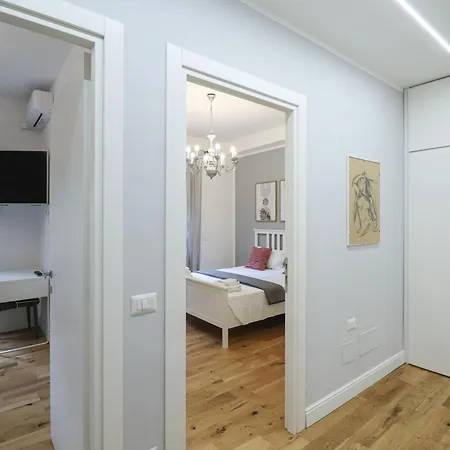 Casilina 403 Spacious 3bdr And 3 Bath *