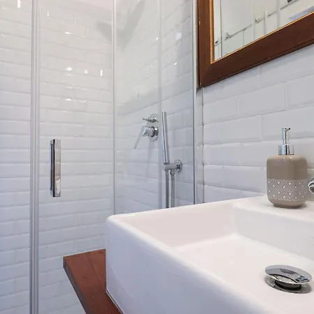 Casilina 403 Spacious 3bdr And 3 Bath Apartment Rom